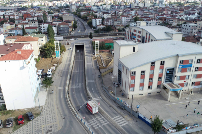 Büyükşehir, Darıca Okul Yolu Caddesi’nde yaya üstgeçidi yapıyor