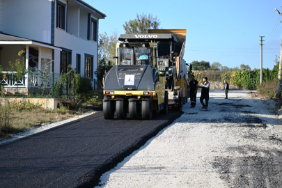 KARTEPE’DE BEŞ CADDEYE 3250 TON ASFALT SERİLDİ