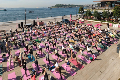 Galatport İstanbul'da sezonun son 'Yoga'sı